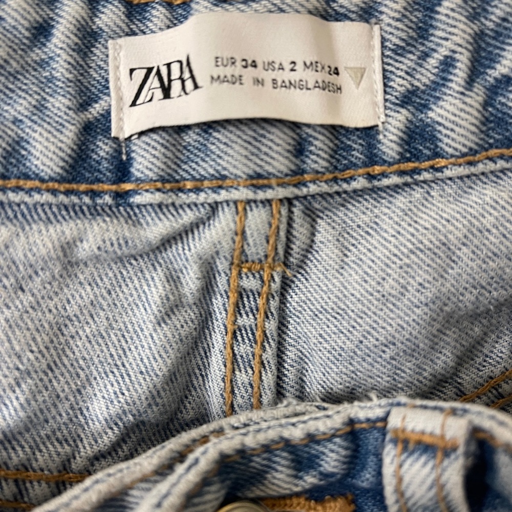 Zara High Rise Distressed Jean - Picture 2 of 3
